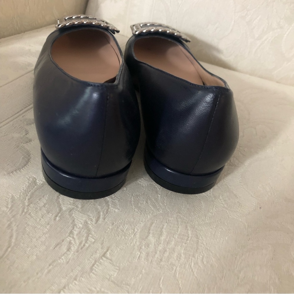 Stuart Weitzman Black Leather Chain-Embellished Flats - Picture 5 of 7